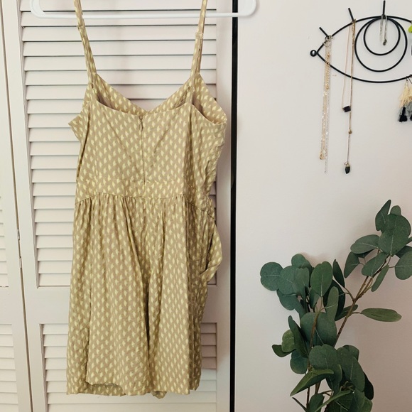 BCBG | Cut-our romper - Picture 3 of 3